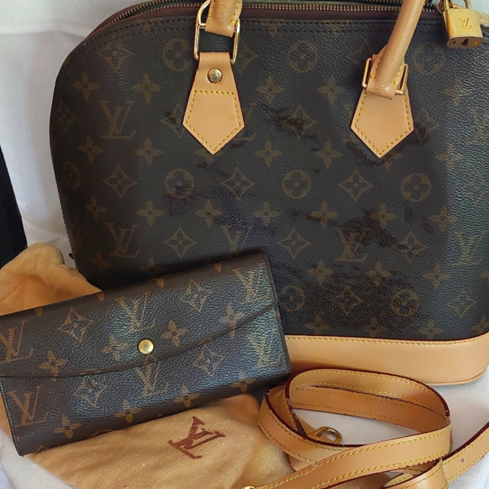 Alma bag, with cover bag, shoulder strap, checkbook cover, and lock w/ key.